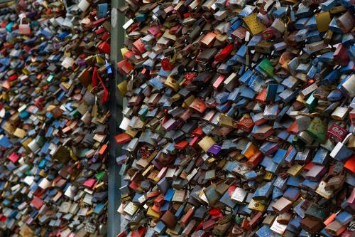 Hohenzollern_locks_web