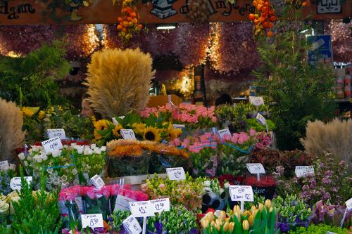 Inside_Flower_Market