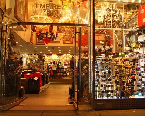 NYC_Souvenir_Store