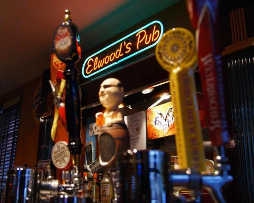 Elwoods_Pub